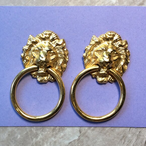 Vintage Lion Door Knocker Earrings make a Fierce Bold Statement '80s Style 🦁✨ - Picture 3 of 3
